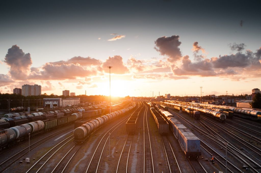 train, sunset, tracks-821500.jpg